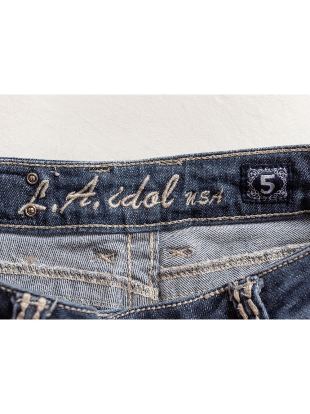 Y2K Capri Jeans, Low Rise Sequin Straight Leg, Size 5 - Picture 11 of 16